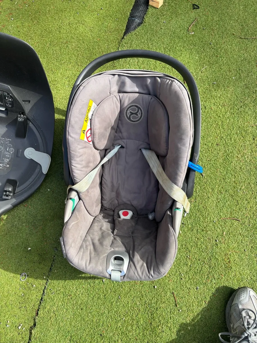 Baby seat - Image 2