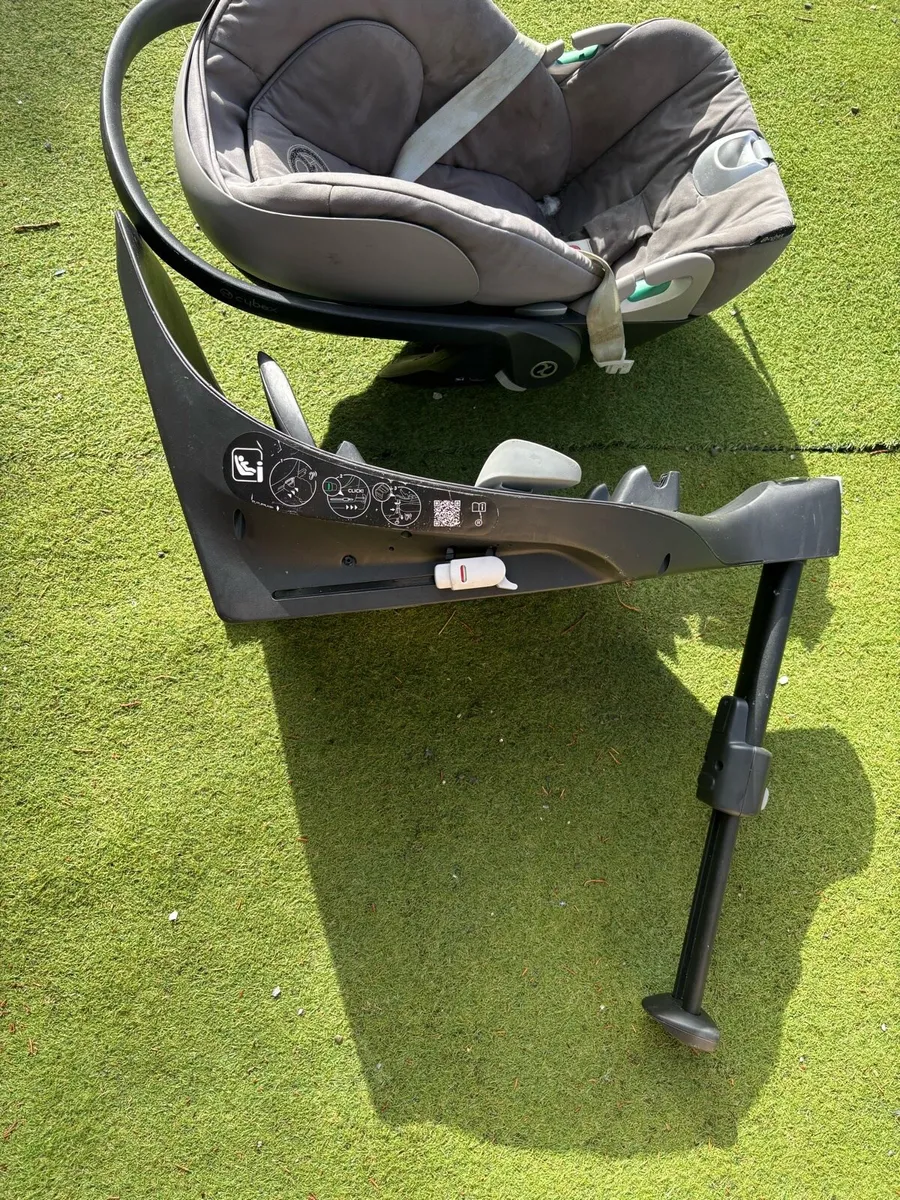 Baby seat - Image 4