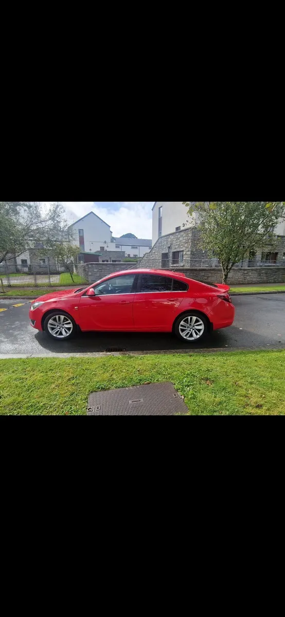 15 Insignia SRI Diesel..Clean..New Nct - Image 4