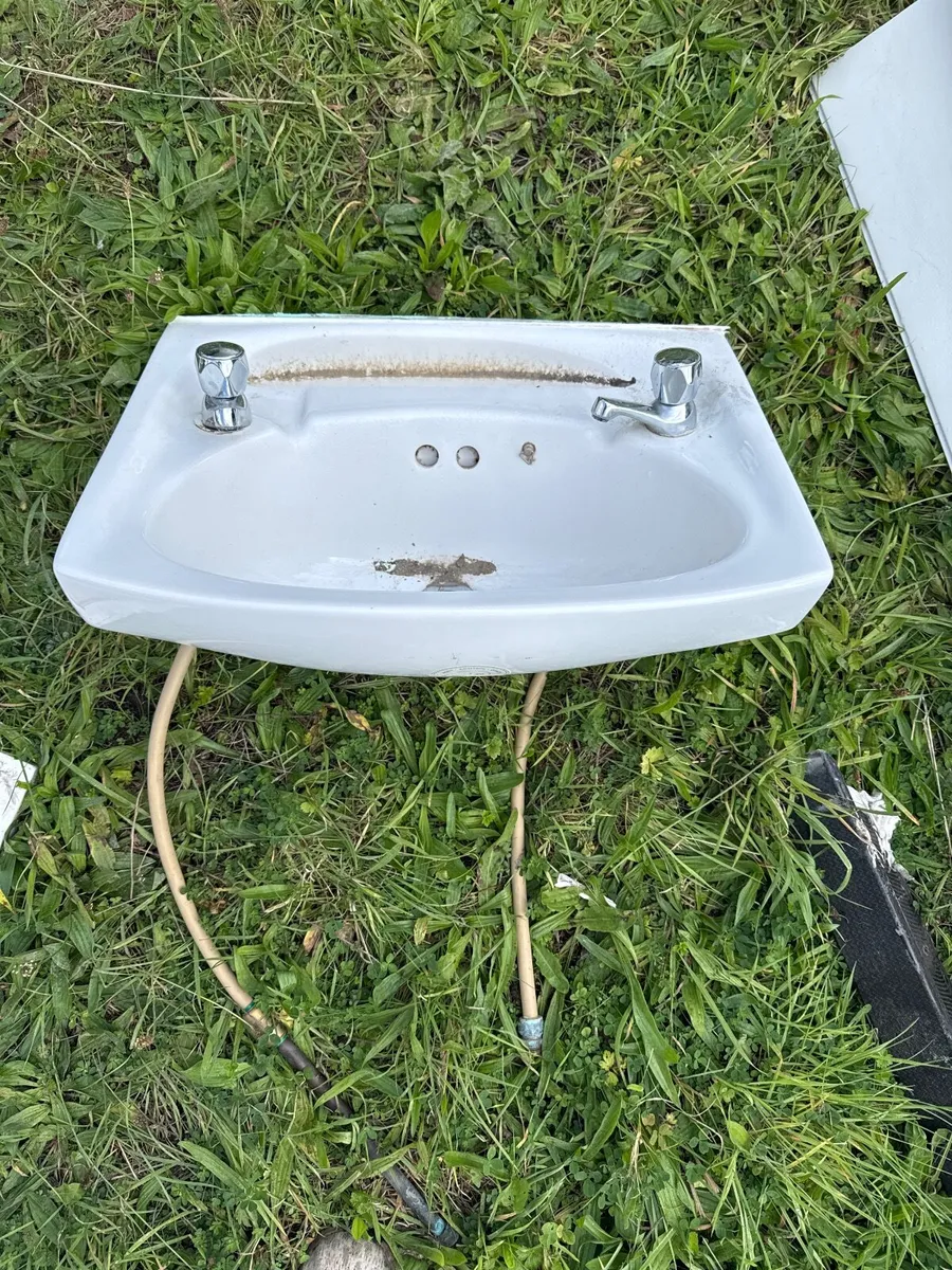 Sink free to take