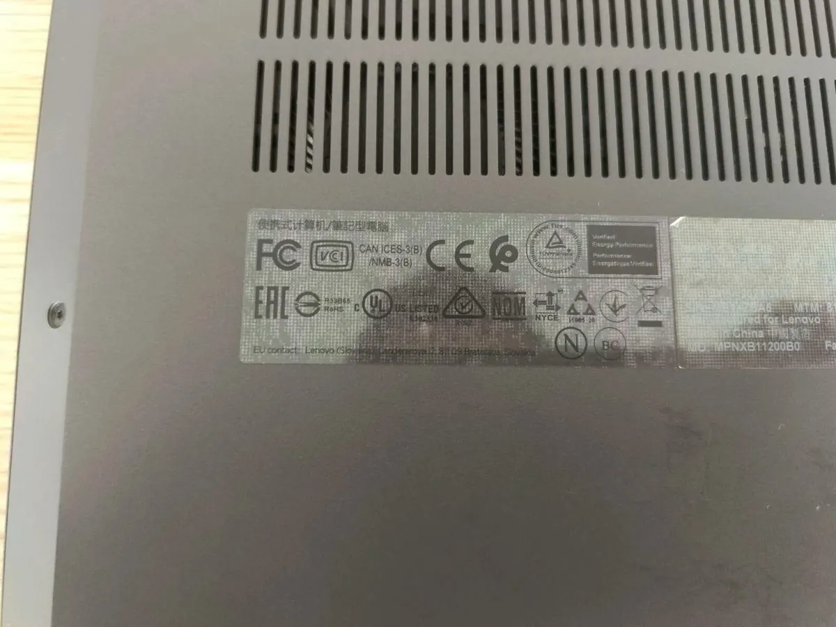 Lenovo IdeaPad 5 14IIL05 - Image 4