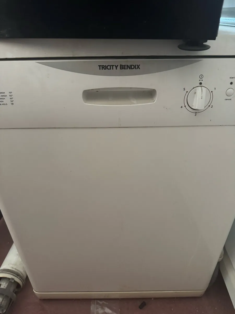 Dishwasher - Image 1