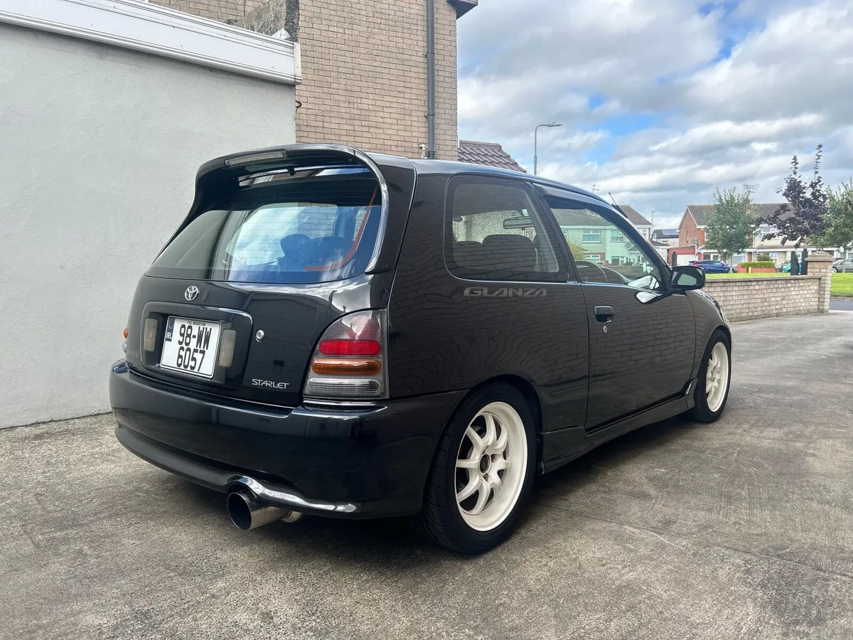 Toyota Glanza V 1.3 Turbo - Image 3