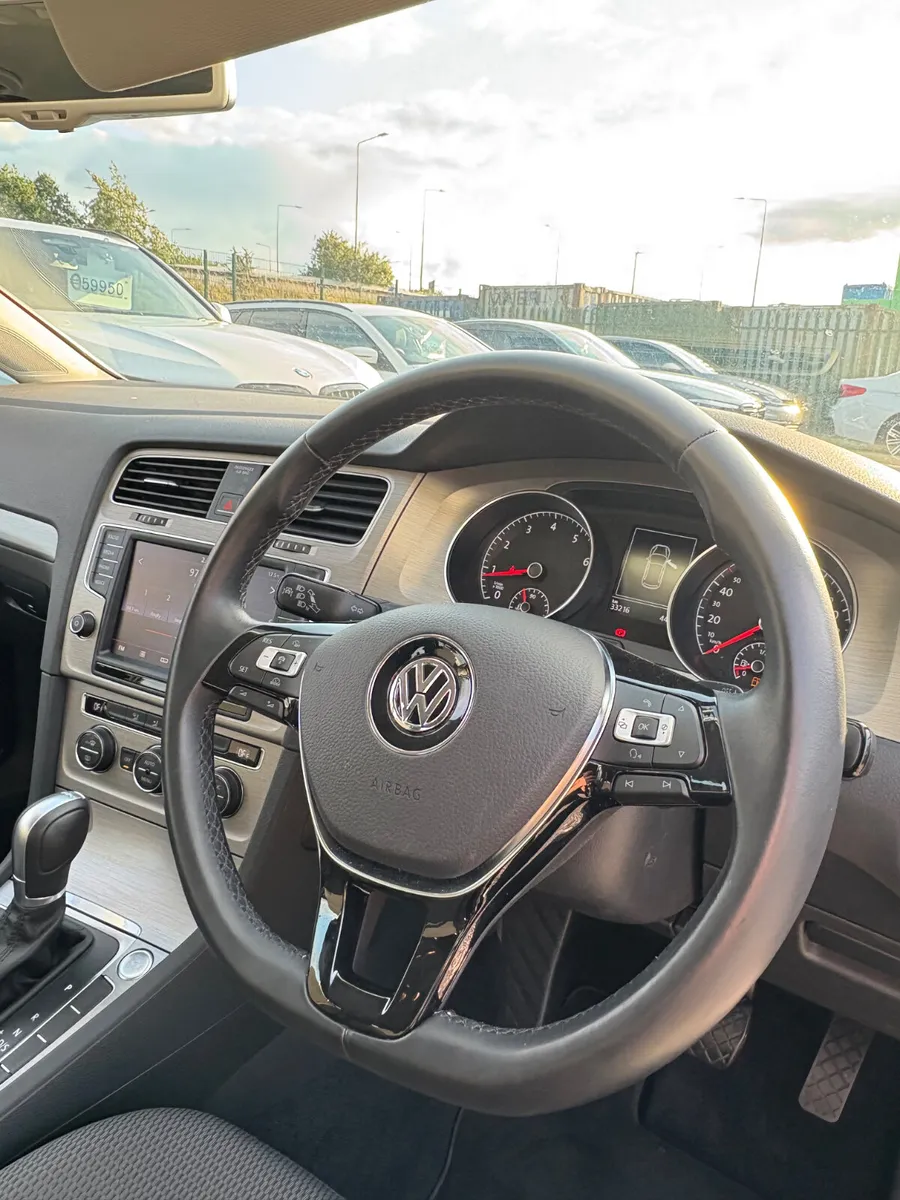 Volkswagen Golf 1.2 Tsi Automatic 2016 Low KM - Image 4