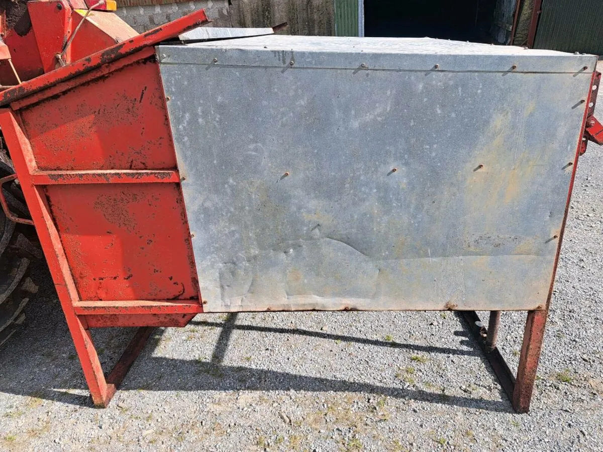 Calf creep feeder - Image 2
