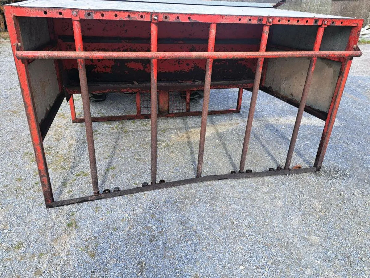 Calf creep feeder - Image 3