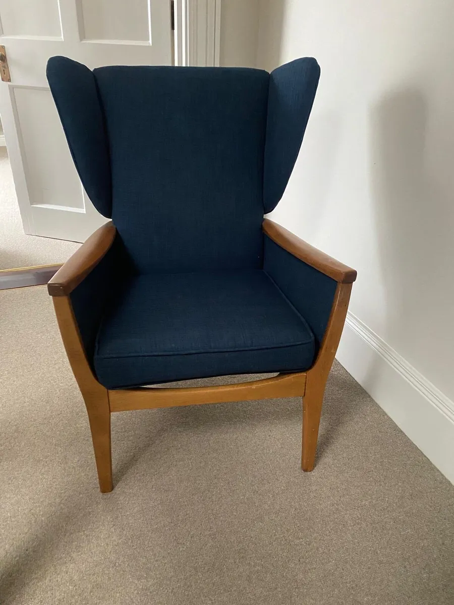 Beautiful Wing Back chair - Image 1