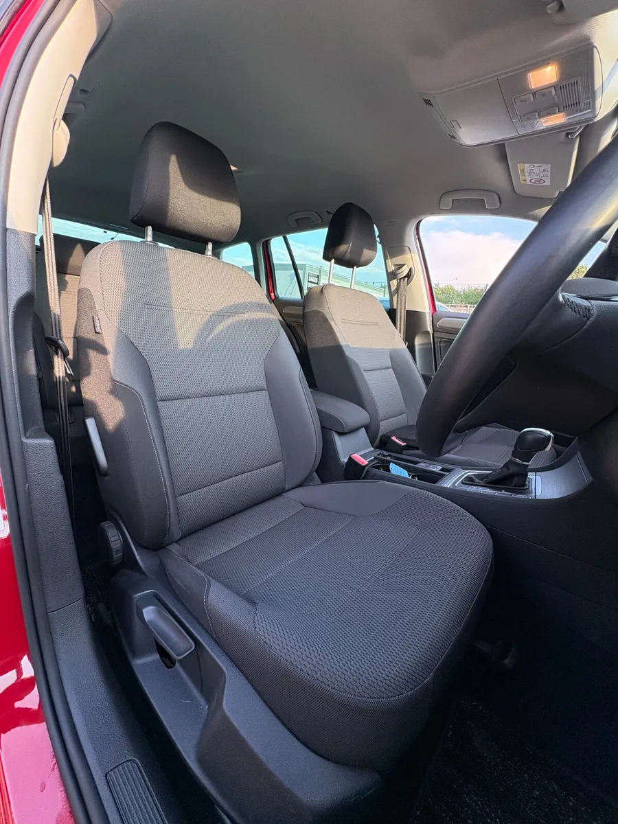 Volkswagen Golf Estate Variant 1.2 TSi Automatic - Image 4