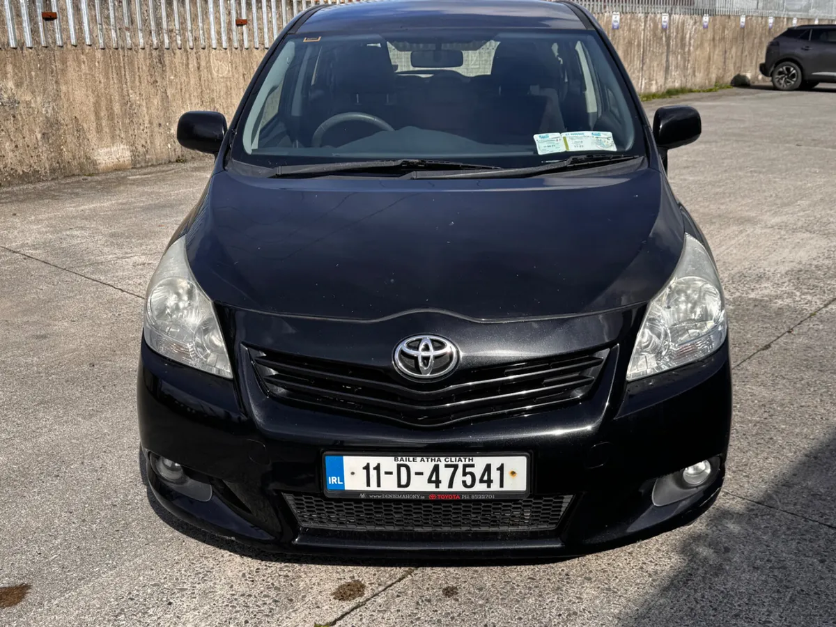 2011 Toyota Verso 2.0d 7 seats NCT 09/26 - Image 2