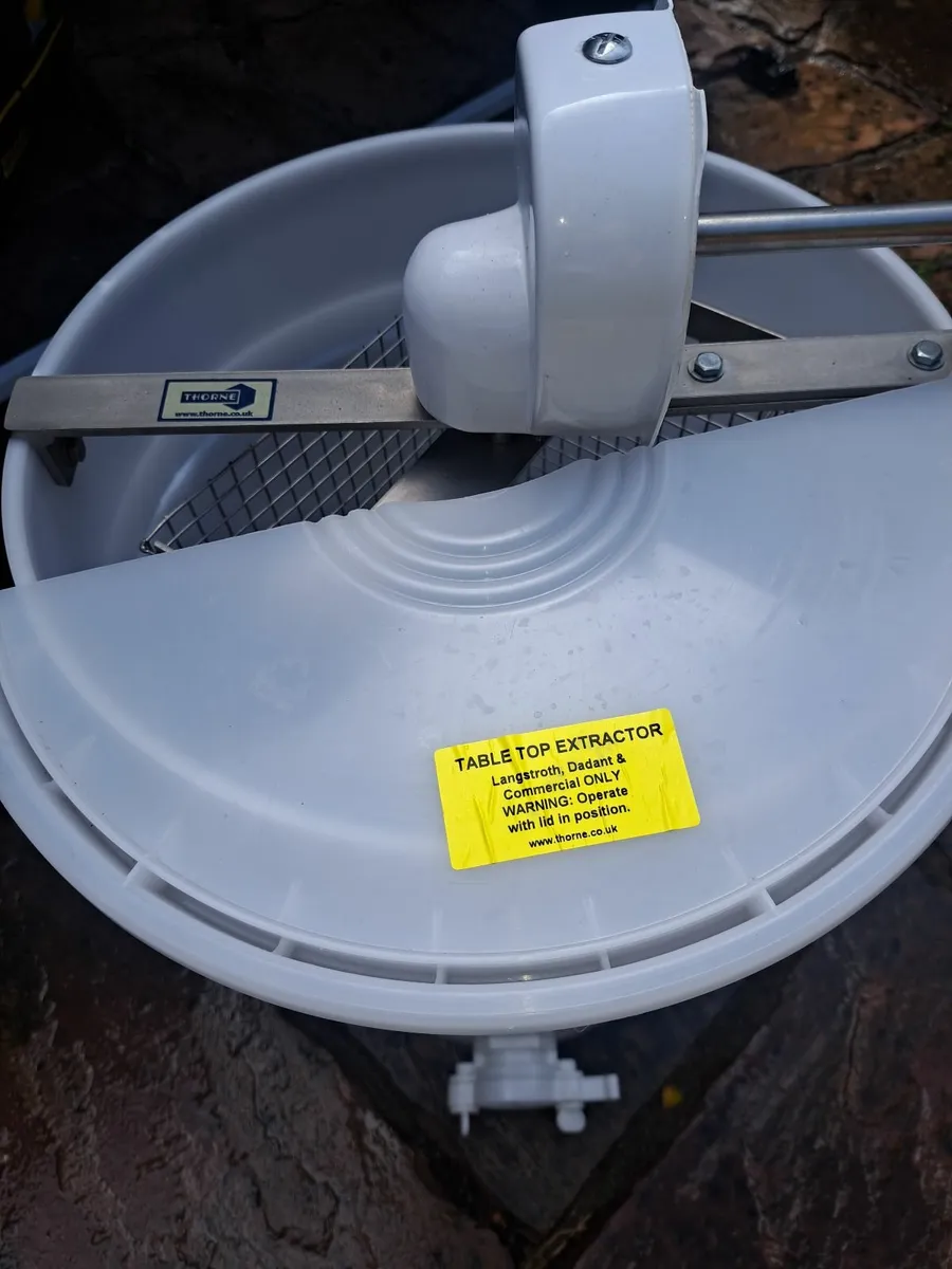 Honey Thornes Langstroth extractor - Image 2