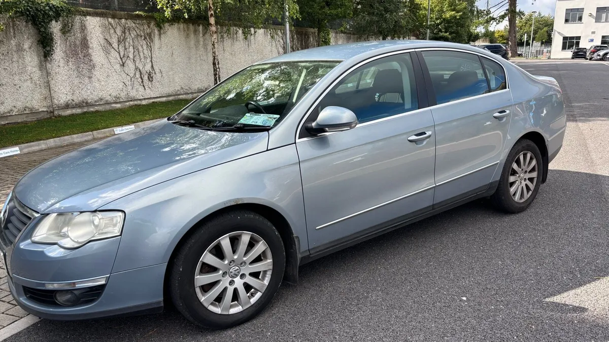 Volkswagen Passat - Image 4
