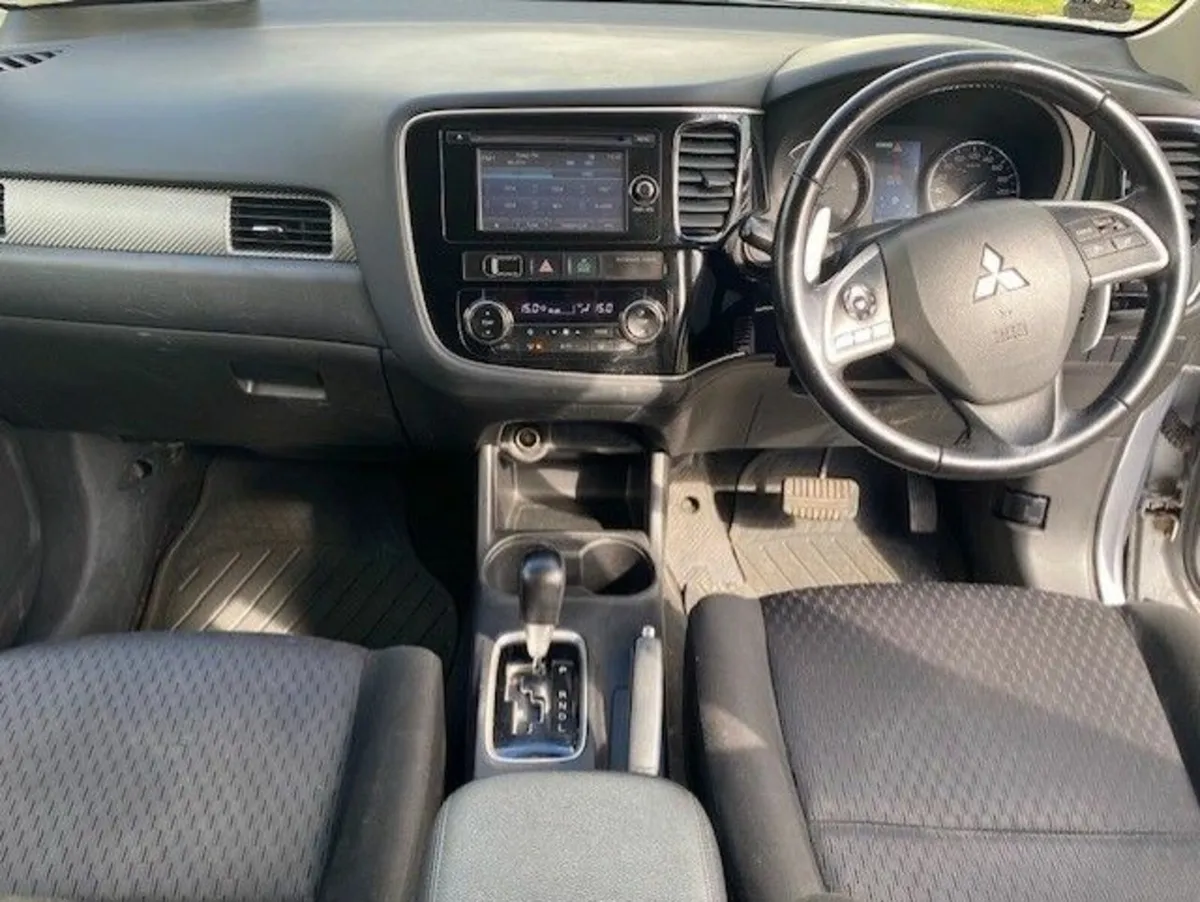 Mitsubishi Outlander 2013 - Image 4
