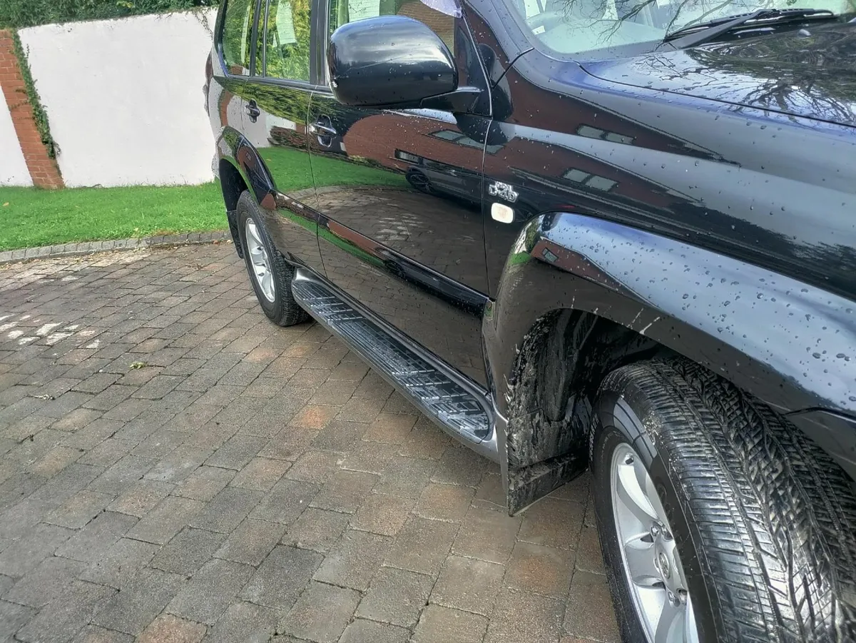 Toyota Land Cruiser 2006 - Image 2