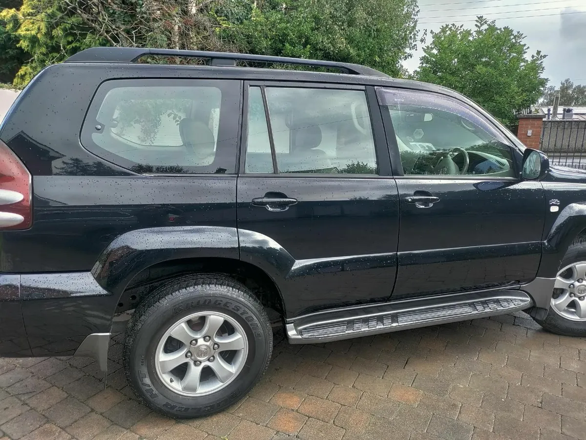 Toyota Land Cruiser 2006 - Image 3