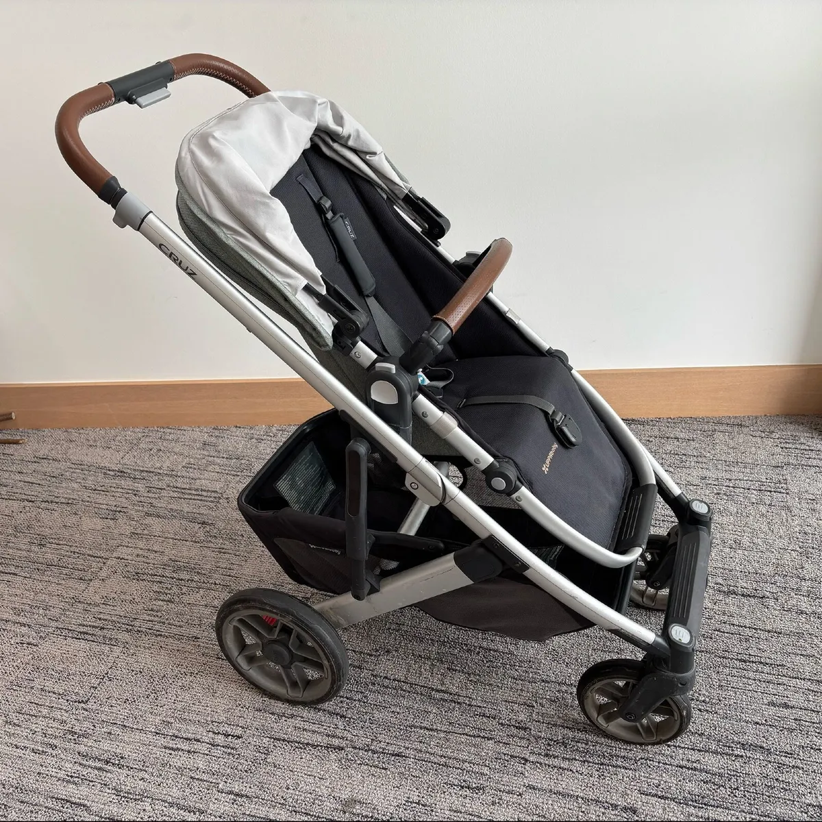 🌿 UPPAbaby travel system: carseat, isofix, buggy - Image 1