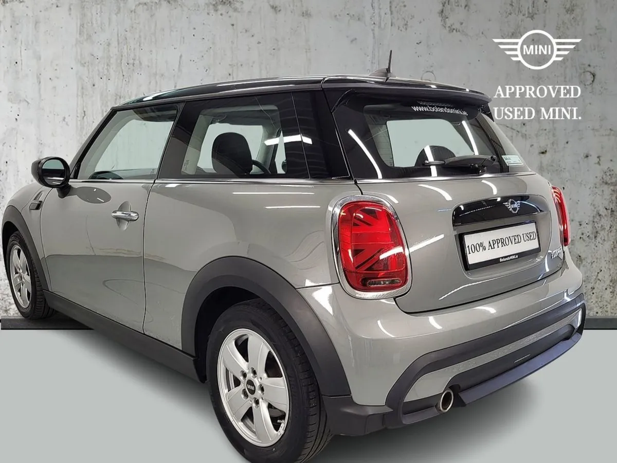 MINI Cooper Cooper Classic - Image 3