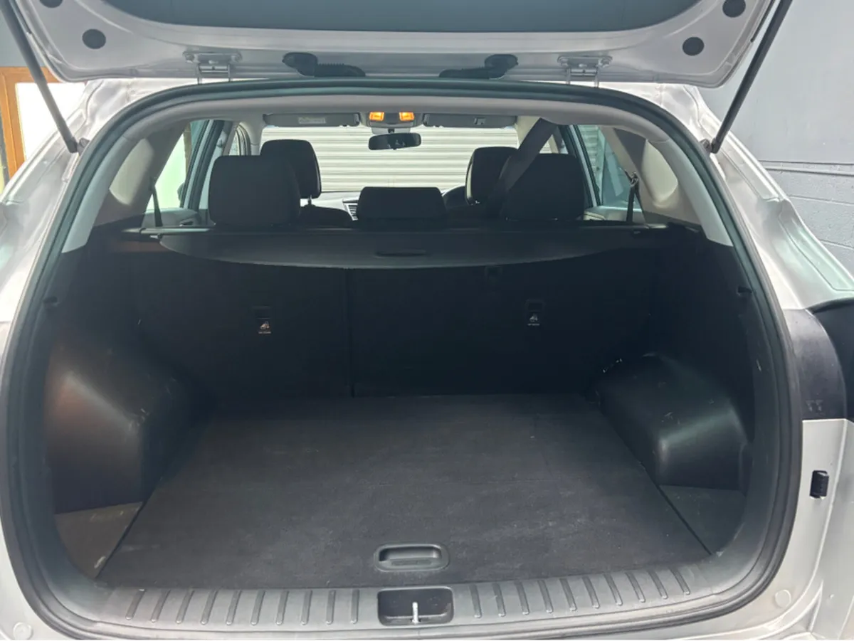 Hyundai Tucson IX35 COMFORT PLUS 5DR - Image 3