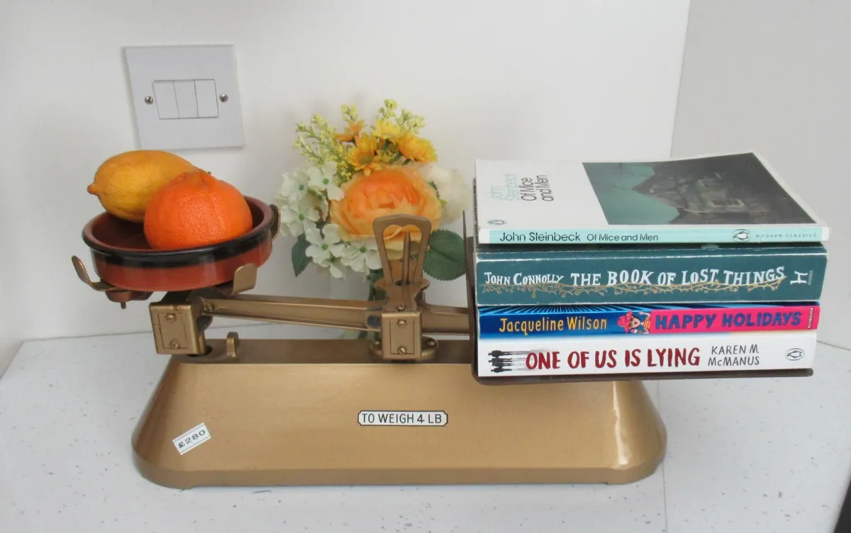Antique cottage weighing scales   Vintage RARE - Image 3