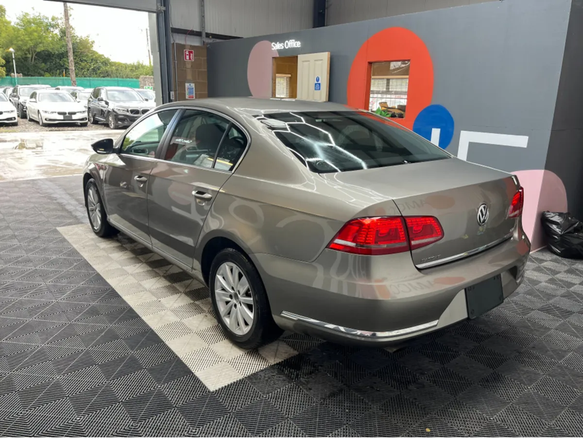 Volkswagen Passat PASSAT AUTOMATIC 1.2 PETROL / 10 - Image 4