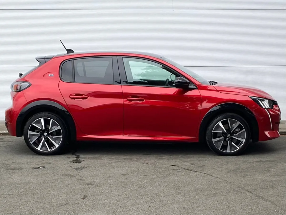 Peugeot 208 E208 GT 136BHP 50KWH 5DR AUTO - Image 4