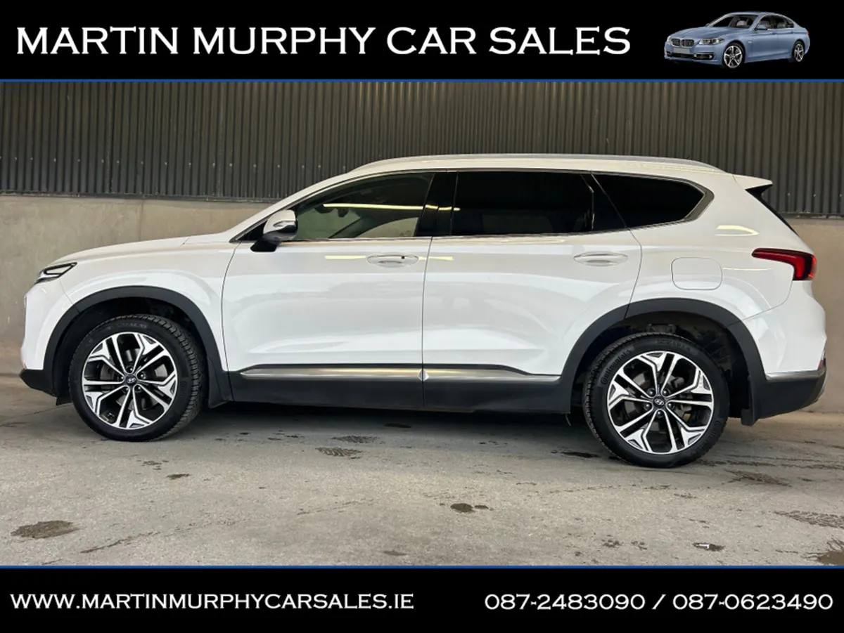 Hyundai Santa Fe 4WD EXECUTIVE PLUS LOW KMS - Image 3