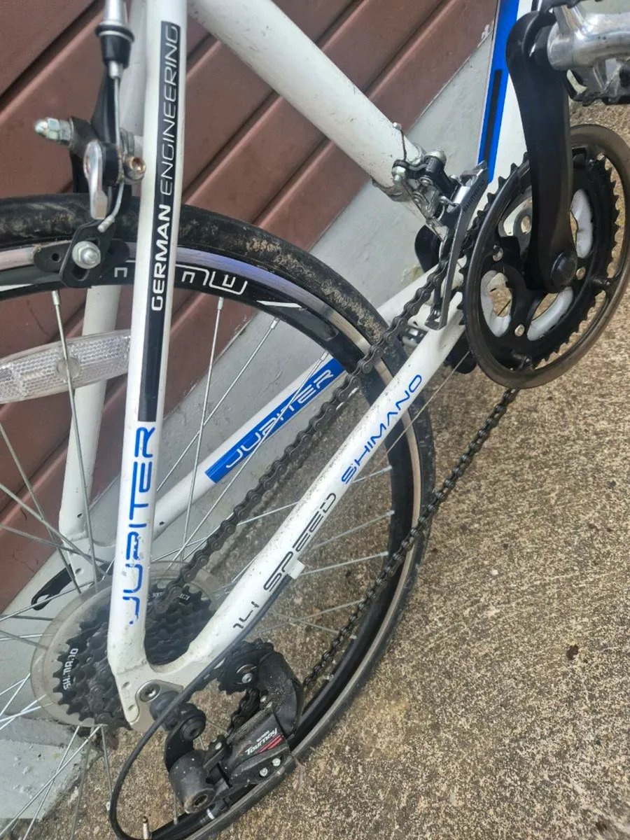 23" boys road bike - Image 2