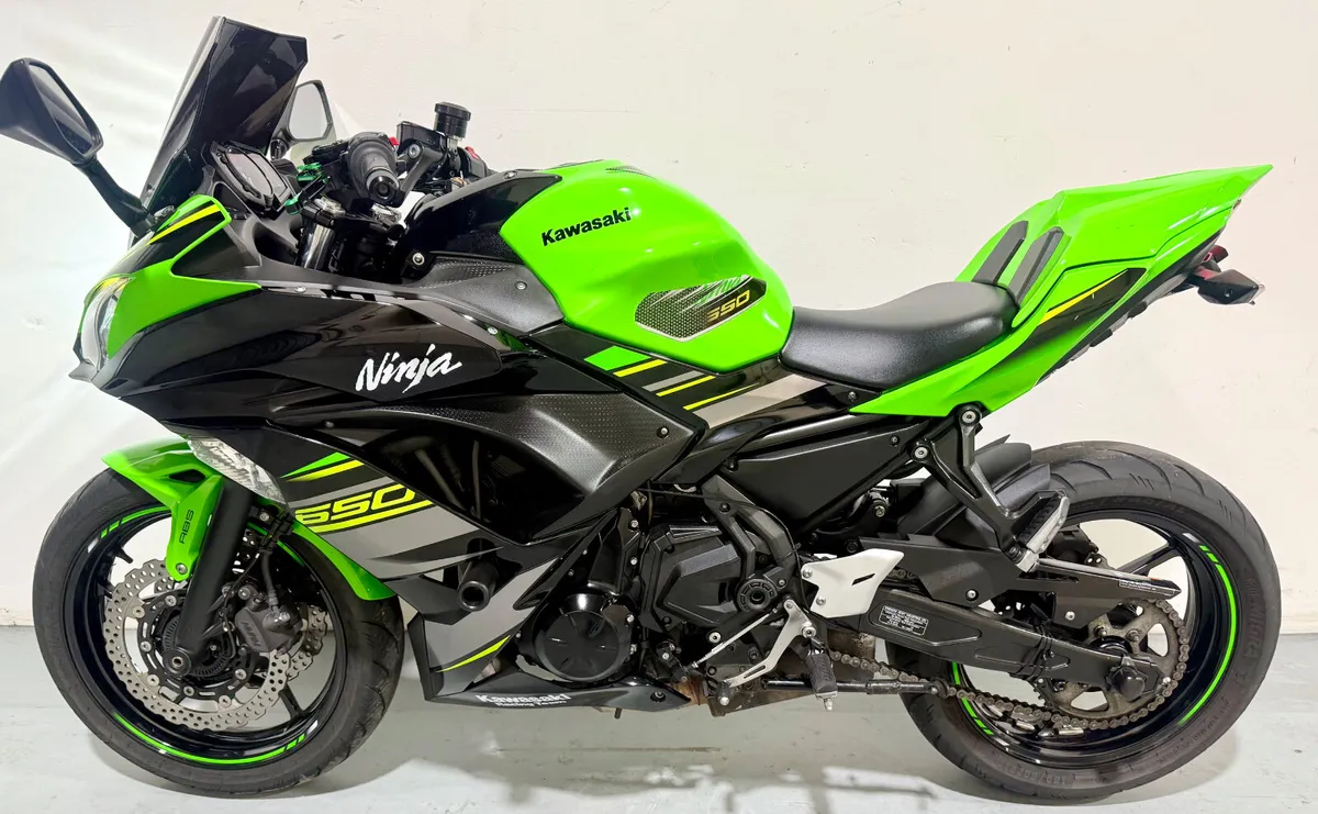 KAWASAKI 650 NINJA 2019 - Image 2