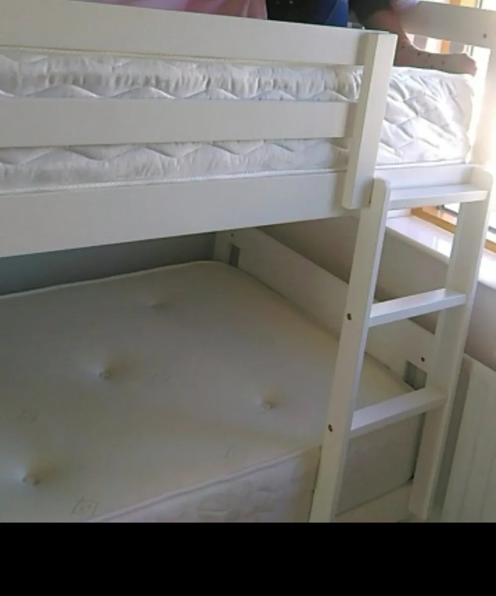 Bunkbed - Image 1