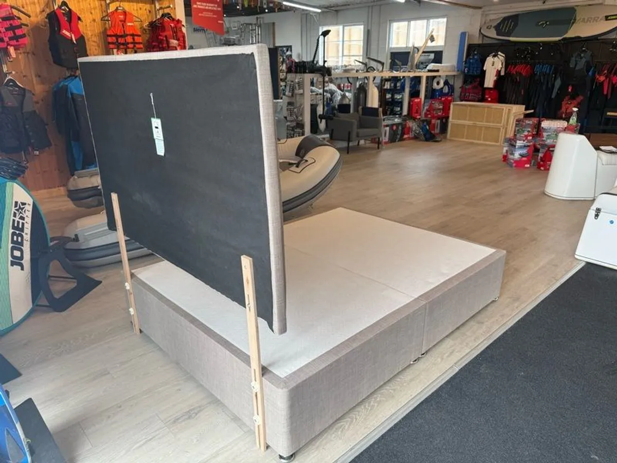 Ex Show House Furniture - 5ft bed - Image 4