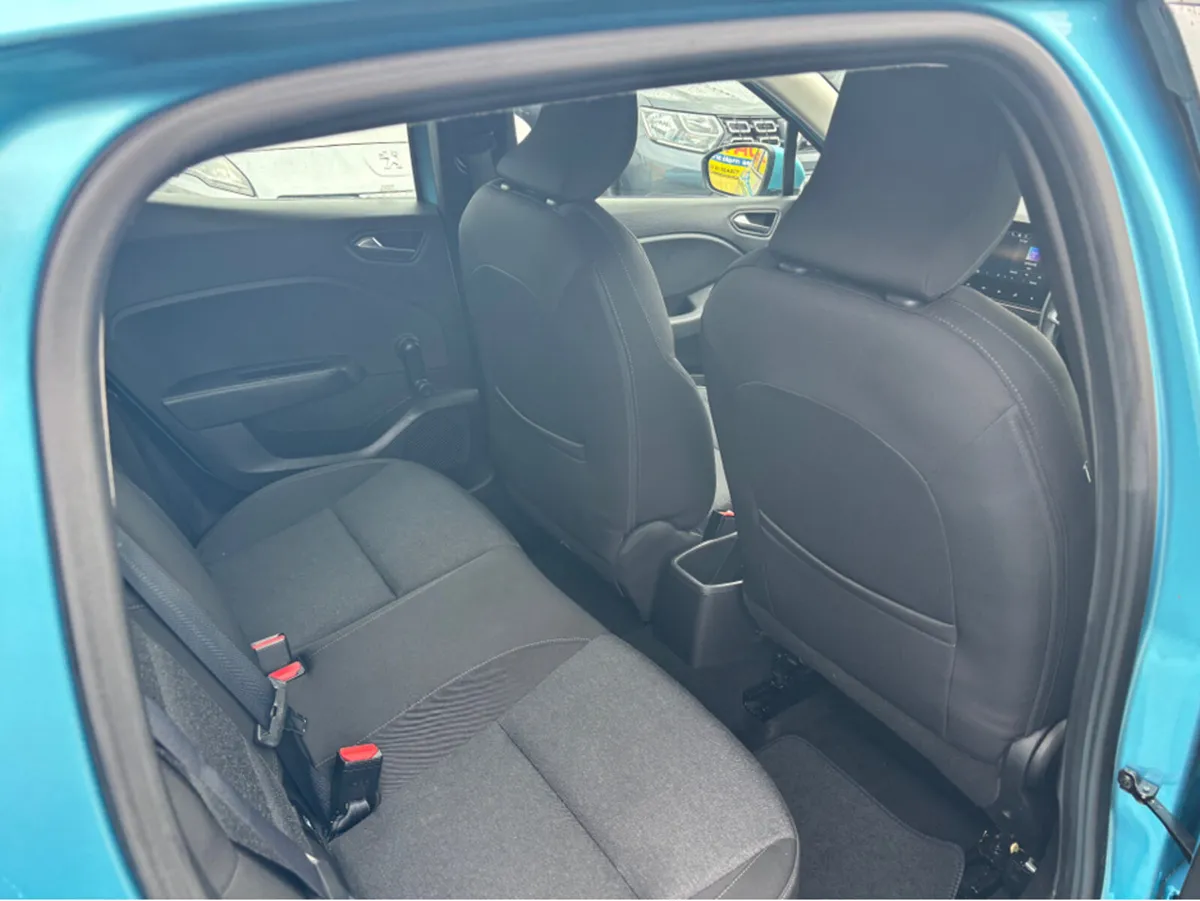 Renault Clio DYNAMIQUE TCE 90 MY21.5 5 5DR - Image 2