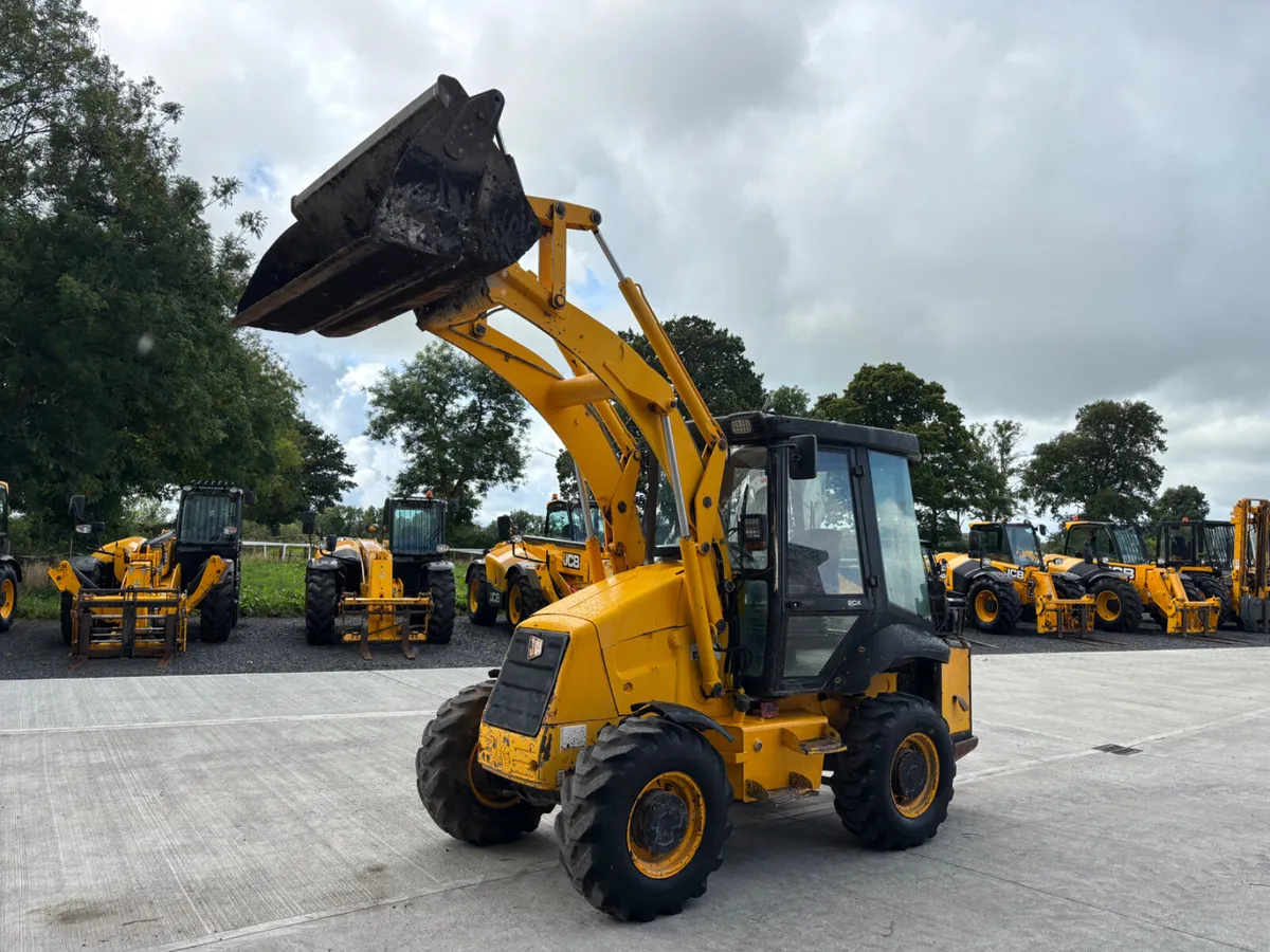 2010 JCB 2CX Loader - Image 4