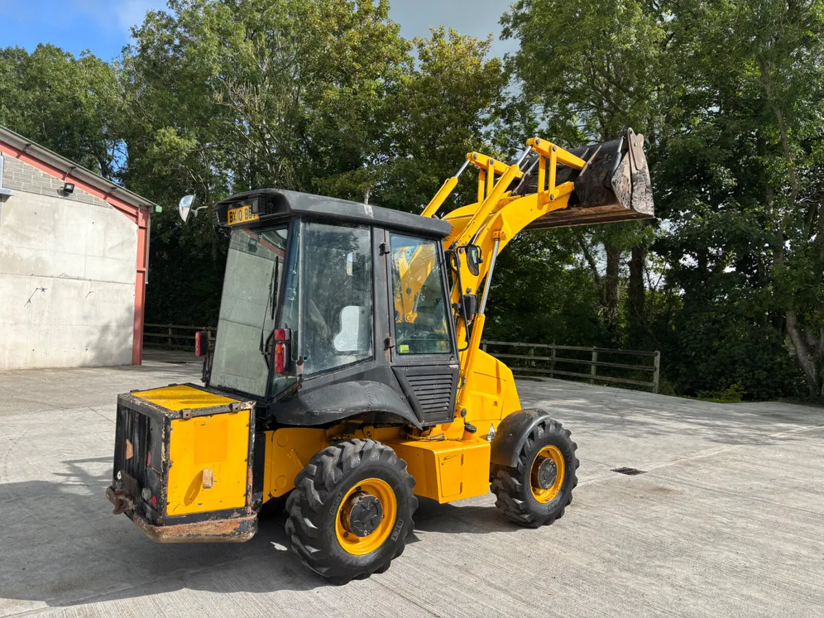 2010 JCB 2CX Loader - Image 3