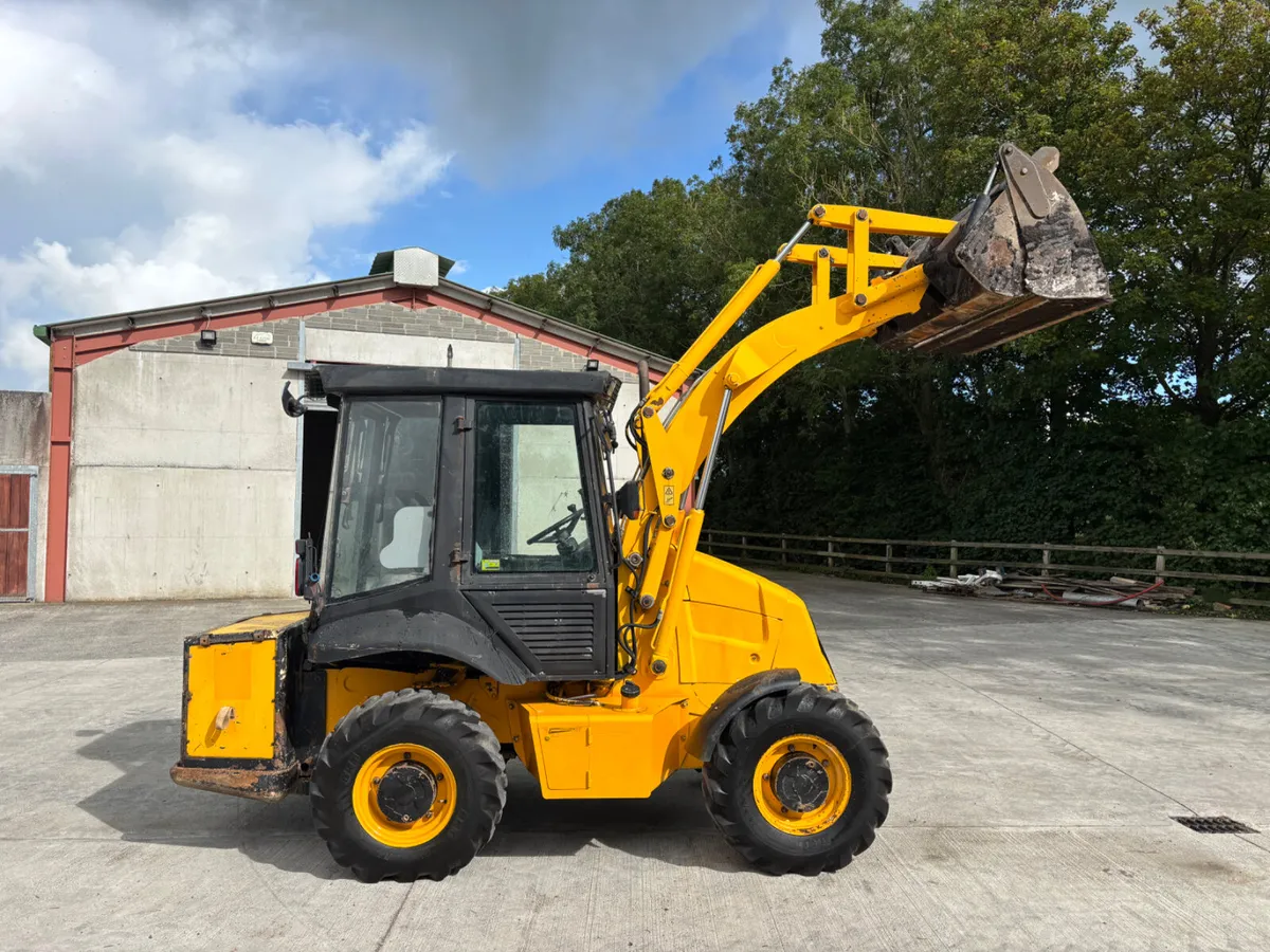 2010 JCB 2CX Loader - Image 2