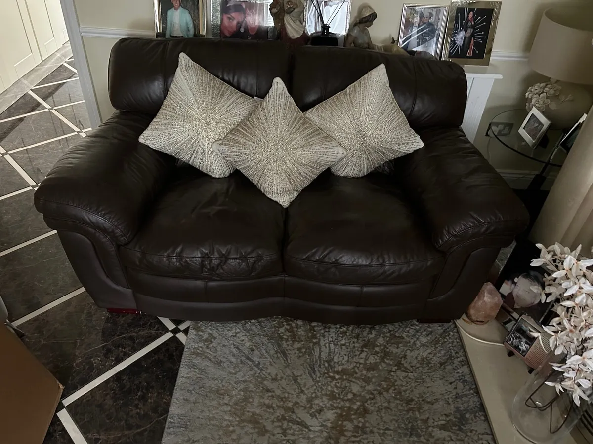 Sofa - Image 3