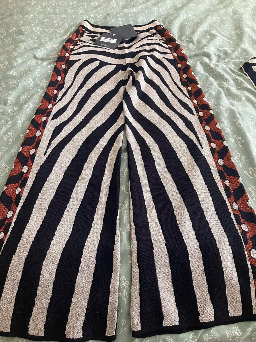Ladies two piece outfit - Image 2