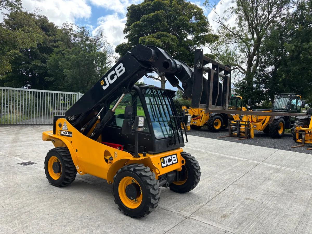 2018 JCB 520-40 - Image 1