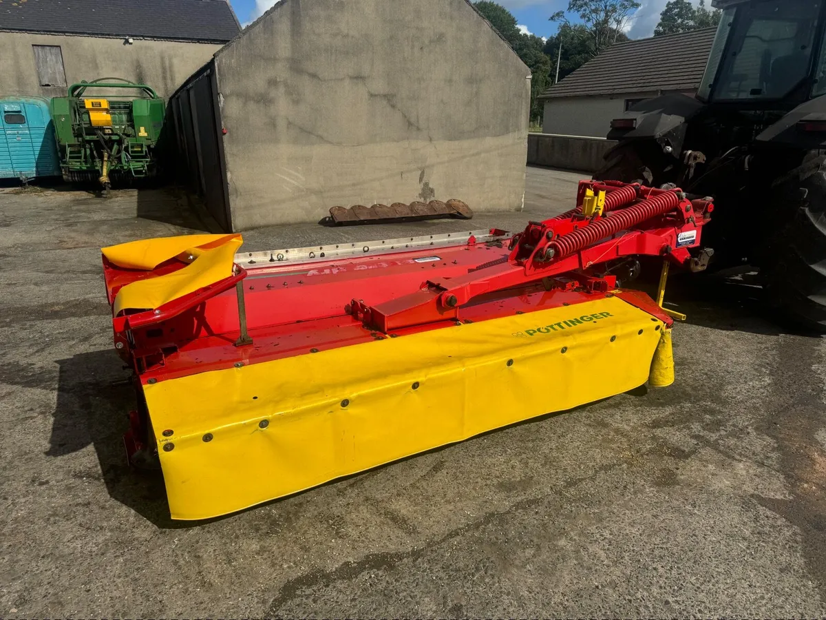 Farm machinery - Image 1
