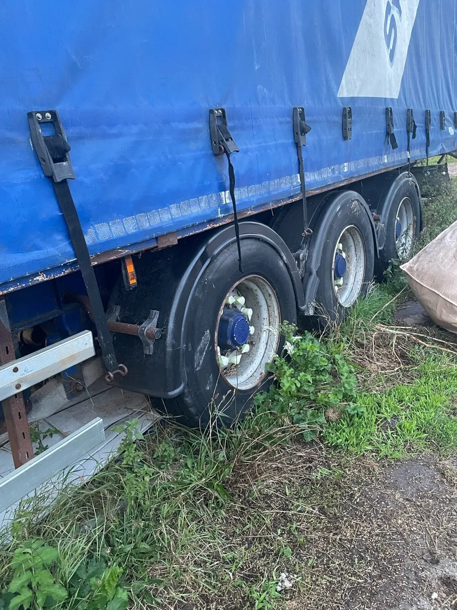 axles - Image 1