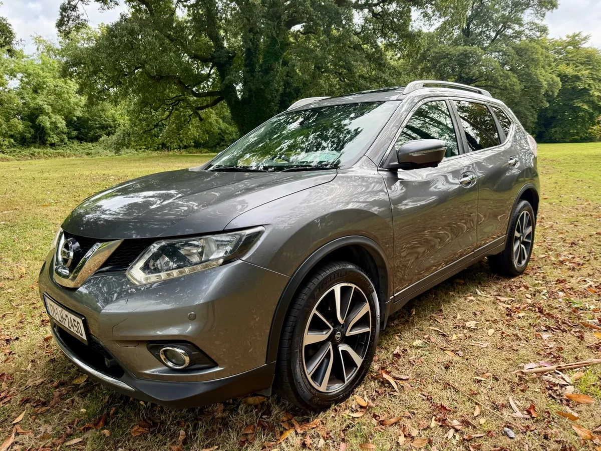 Nissan X-Trail 1.6dci // 7 seater // Pan Roof - Image 1