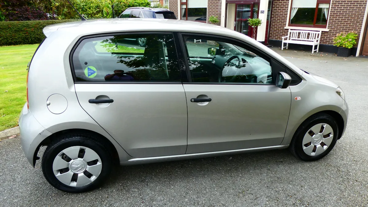 Volkswagen up! 2014 - Image 3