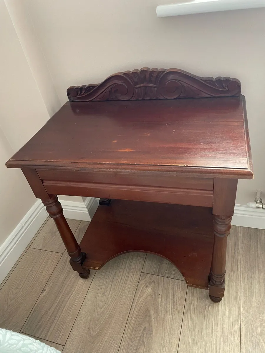 Hall table