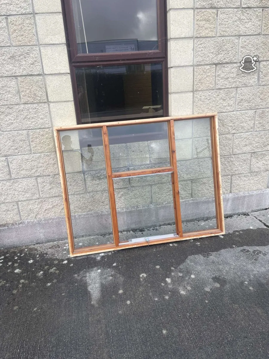 Office hatch - Image 1
