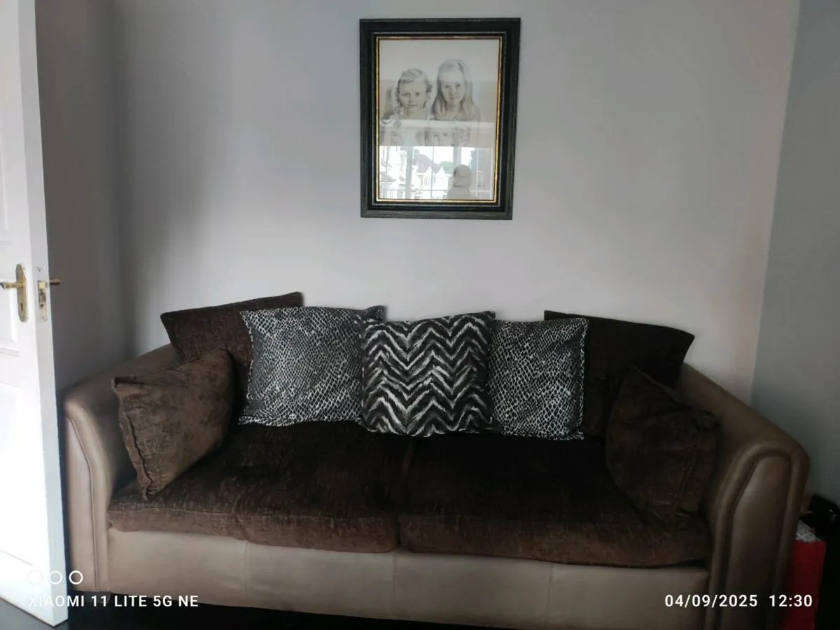 2 large sofas - Image 3