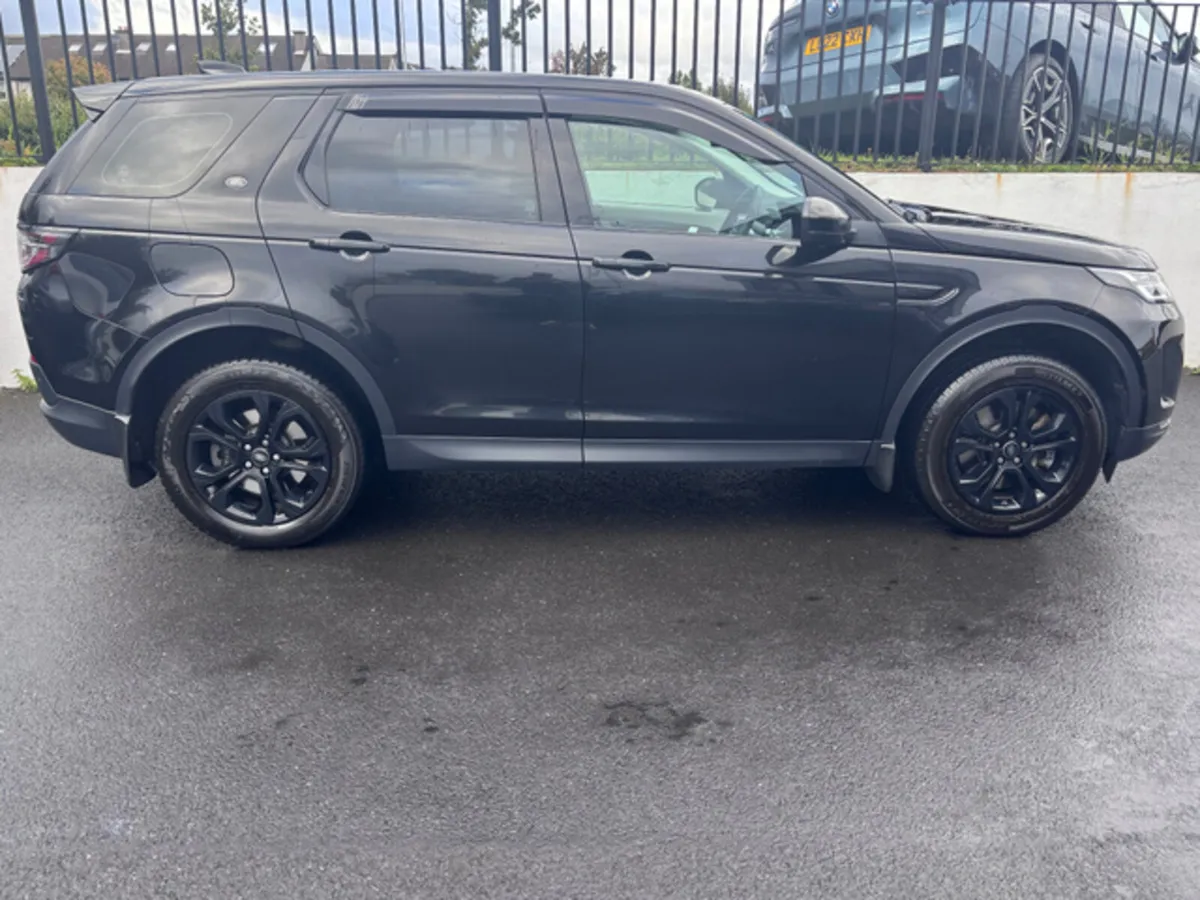 LAND ROVER DISCOVERY SPORT 2.0 D4E 7 SEATER - Image 3