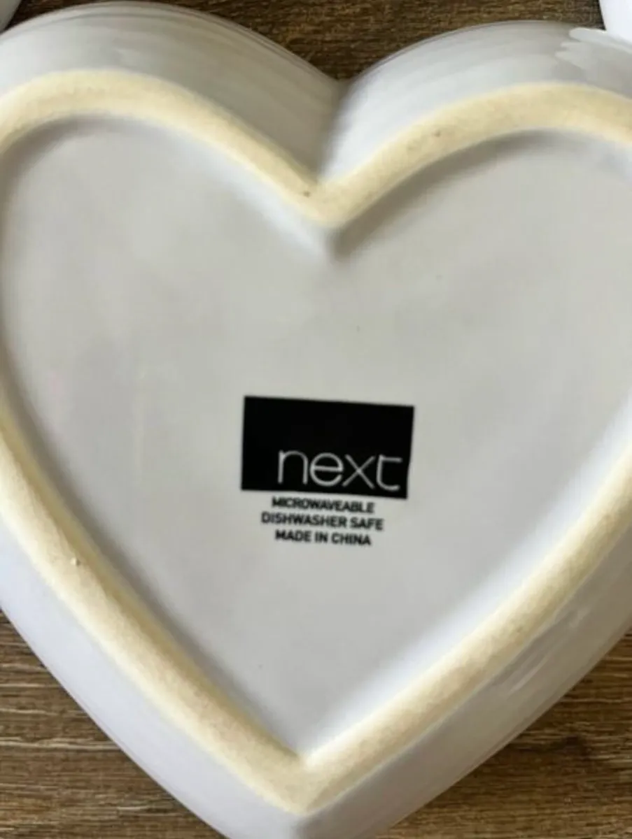 Four Next heart bowls - Image 3