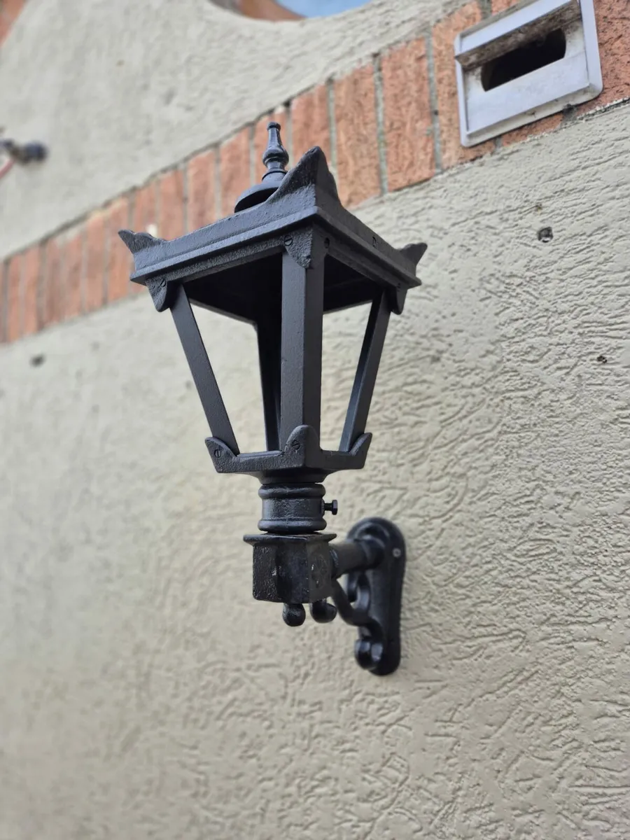 Cast iron lights - Image 3