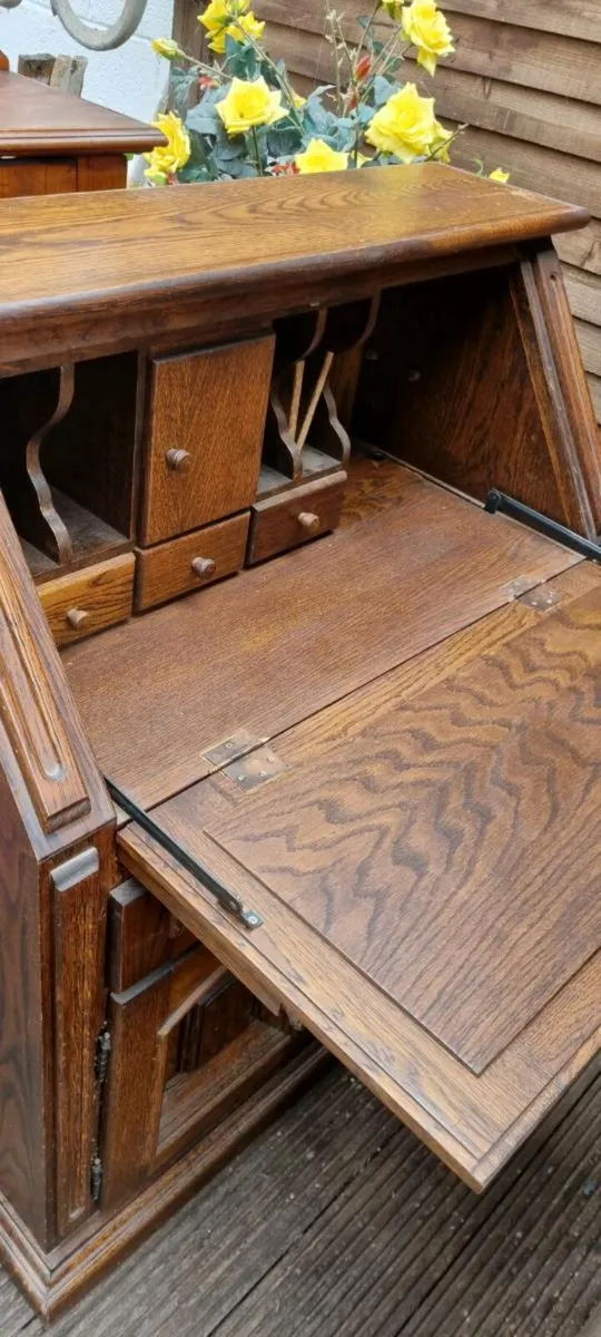 VINTAGE OAK  BURO  CABINET AND 4ft QA LEG DISPLAY - Image 2