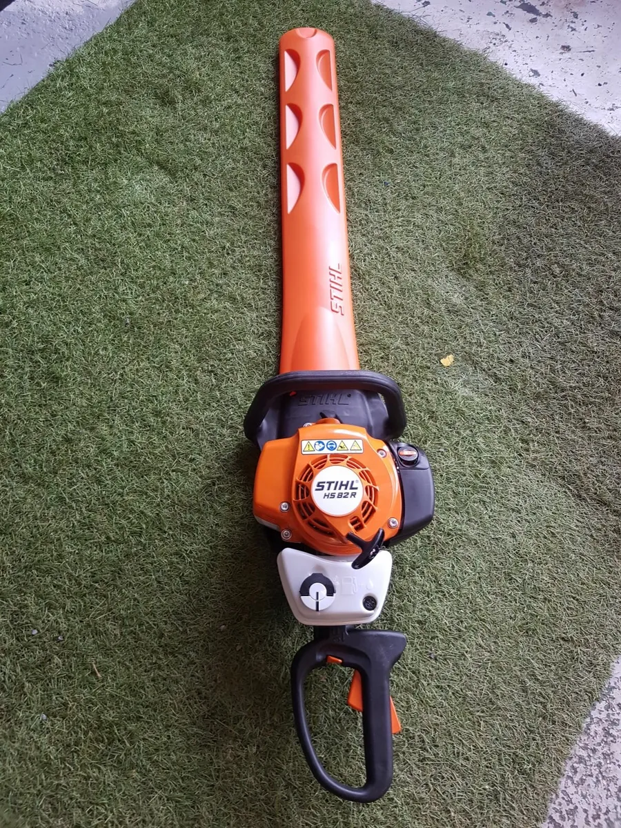STIHL HS 82R PROFESSIONAL HEDGETRIMMER - FOR SALE - Image 2