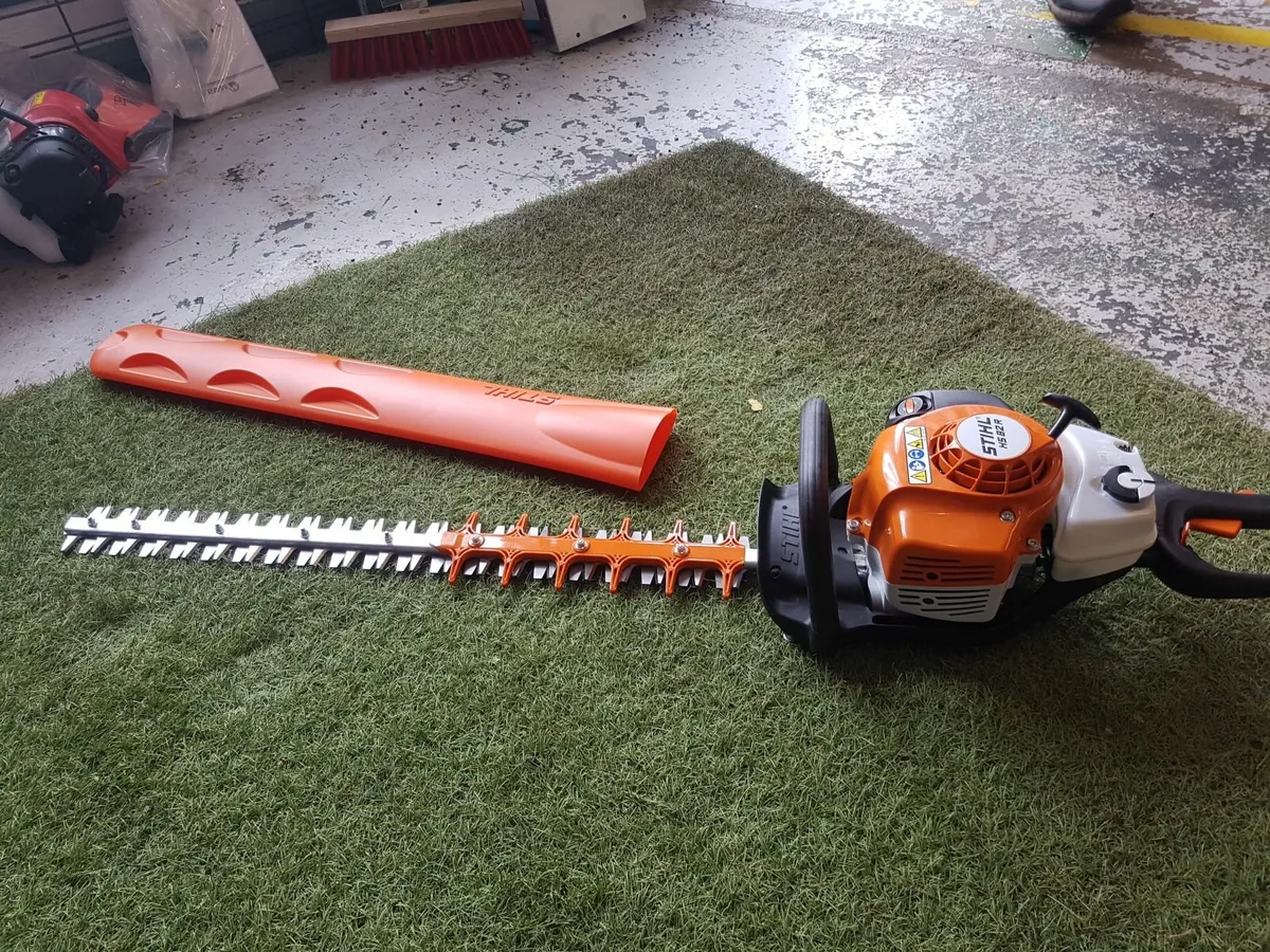 STIHL HS 82R PROFESSIONAL HEDGETRIMMER - FOR SALE - Image 1