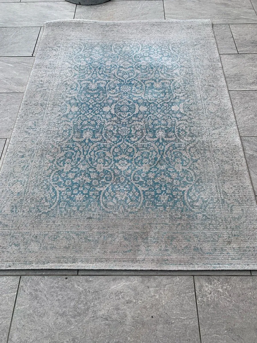 Rug 8x5 feet - Image 2
